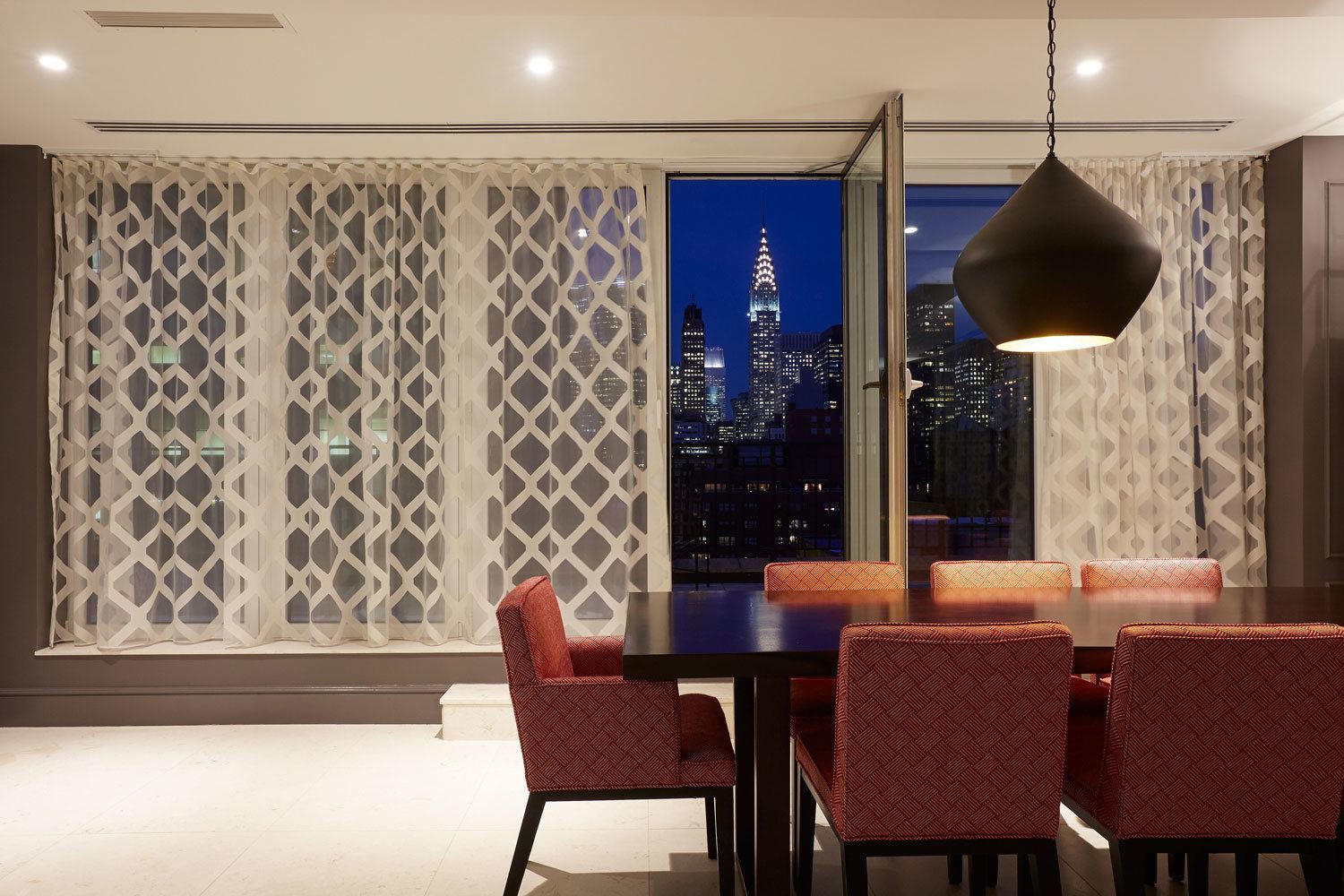 three-bedroom-duplex-penthouse-balcony-chrysler-building-view-night-shot-marmara-park-ave 